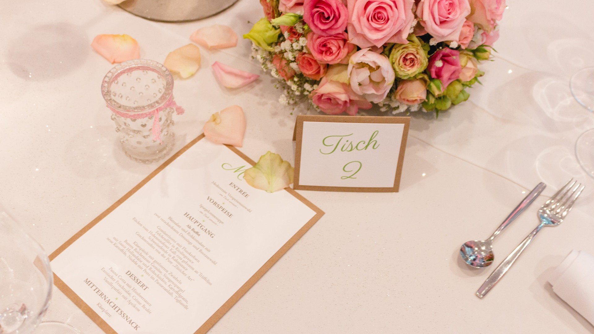 Tischnummer und Menü