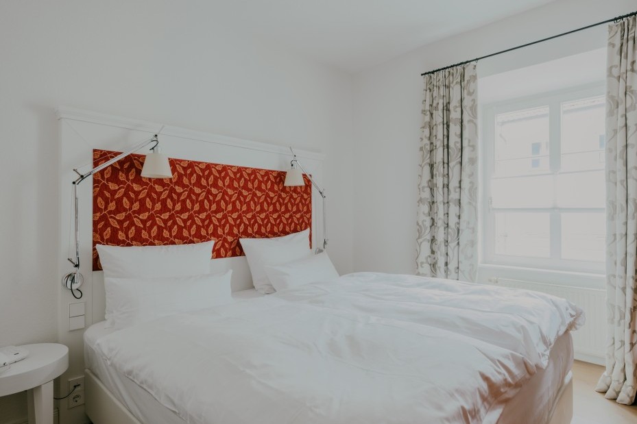 1-Badhotel-Überlingen-Haupthaus-Z115-2400px-LowRes-InesJanas