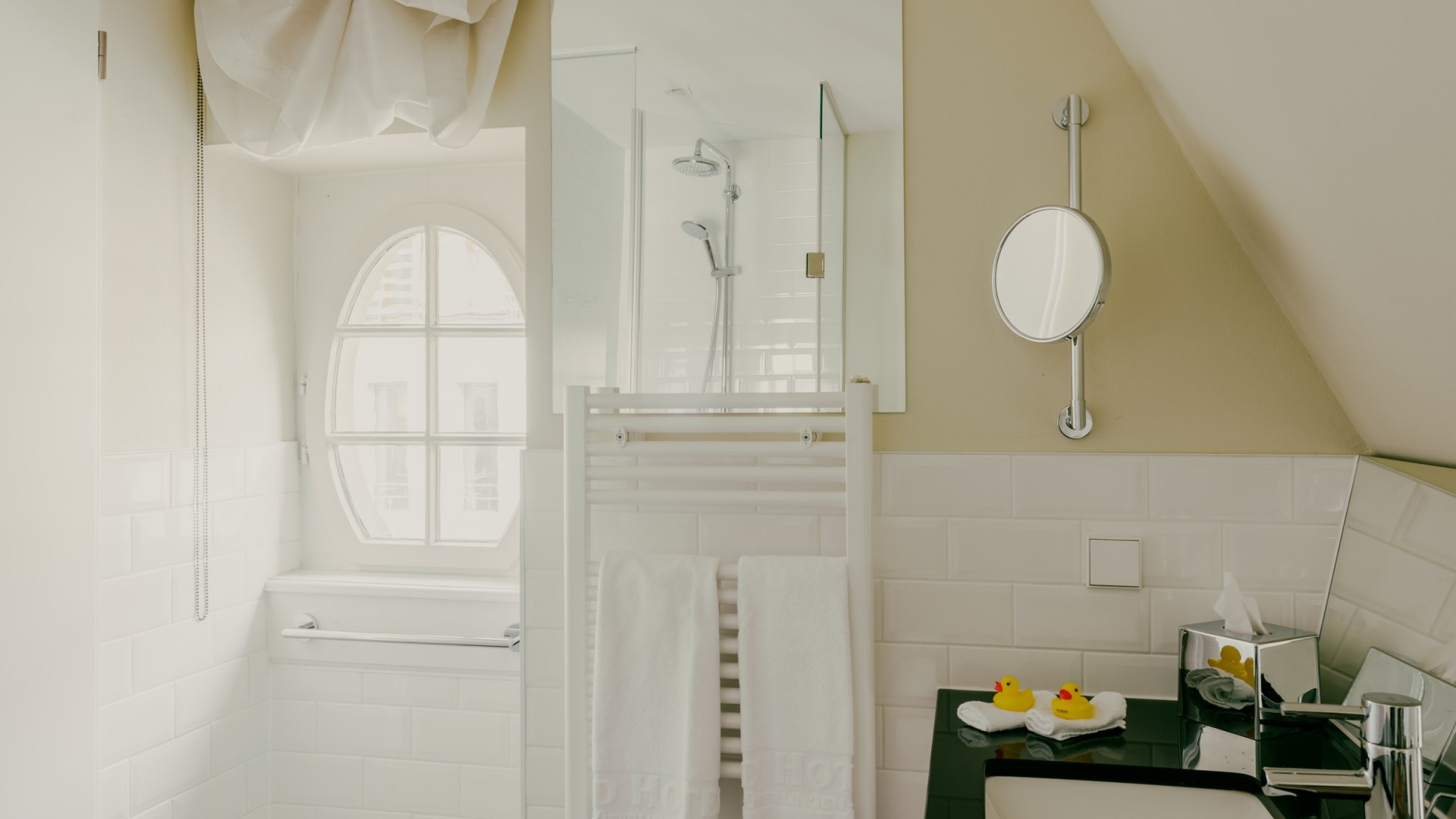 12-Badhotel-Überlingen-Warmbad-Z600-2400px-LowRes-InesJanas