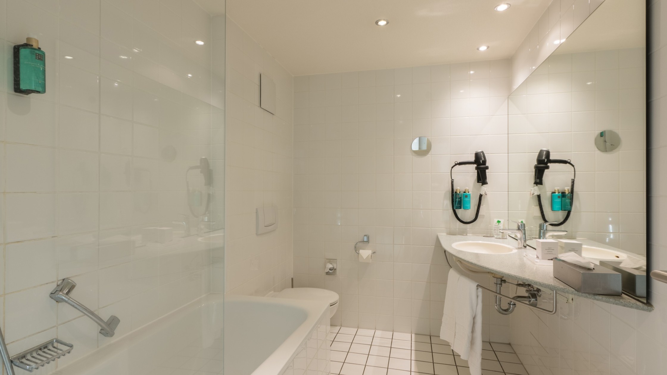 Familienzimmer Superior Bad mit Badewanne