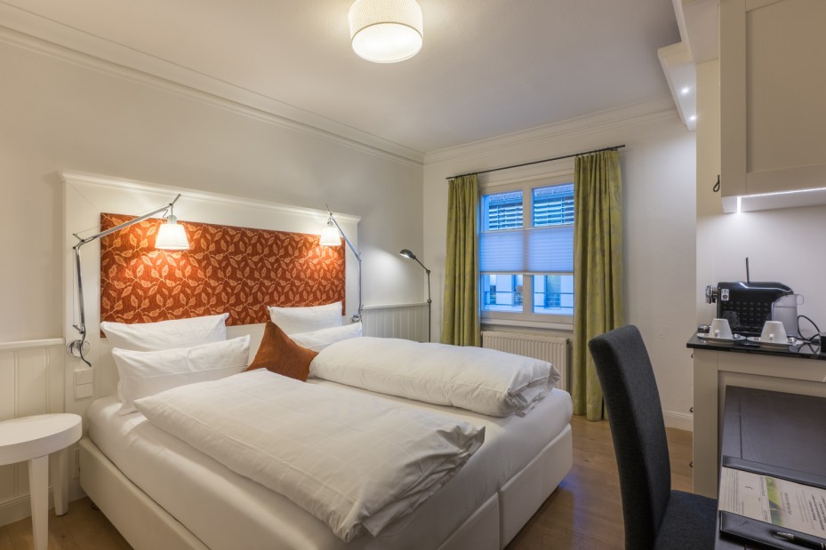Haupthaus Doppelzimmer Economy Bett