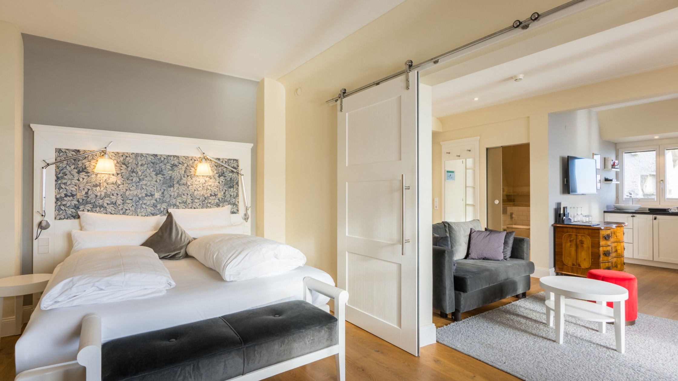 Junior Suite Villa Seeburg Bett