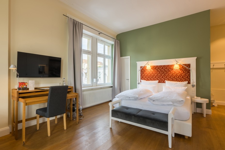 Villa Seeburg Familienzimmer Blick aufs Bett