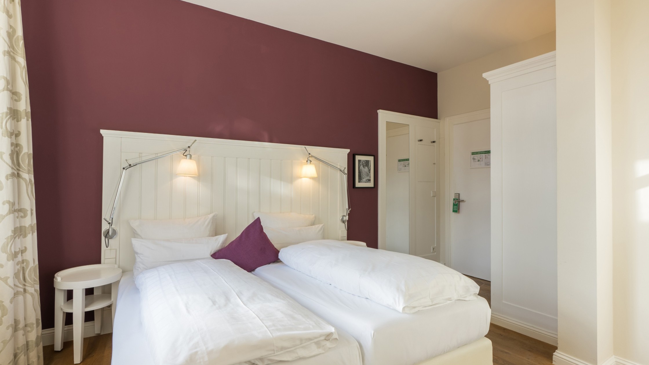 Warmbad Doppelzimmer Classic Blick aufs Bett